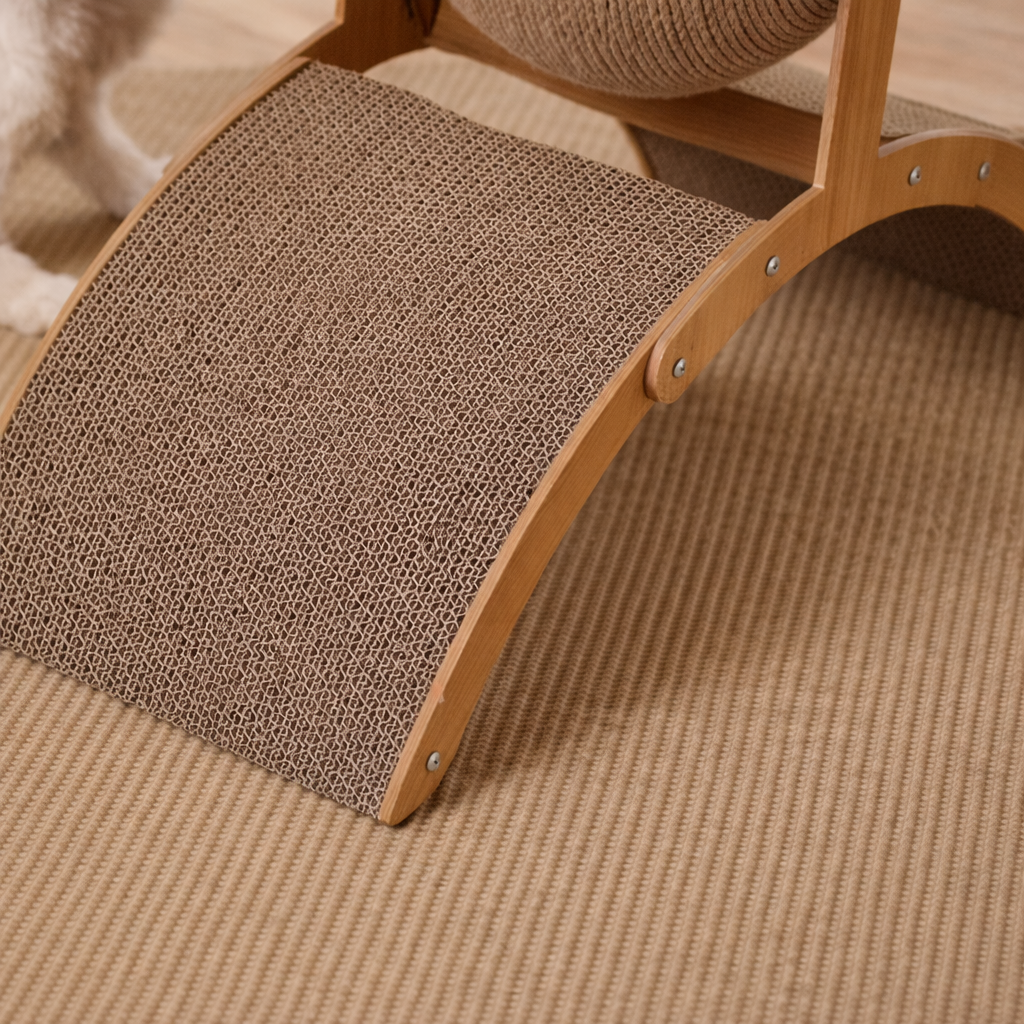 Plateforme griffoir en bois pour chat avec surface de grattage